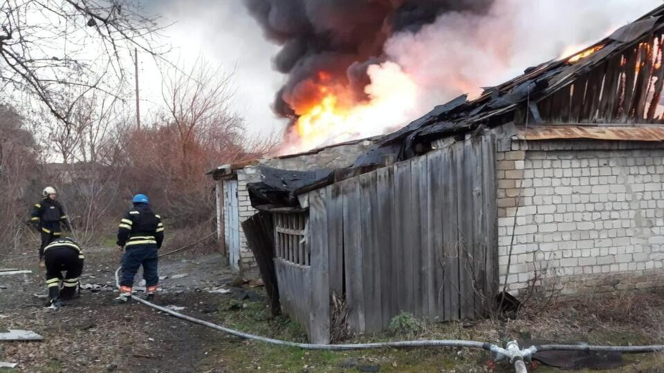 В Харьковской области в результате обстрелов со стороны российских войск возникли пожары