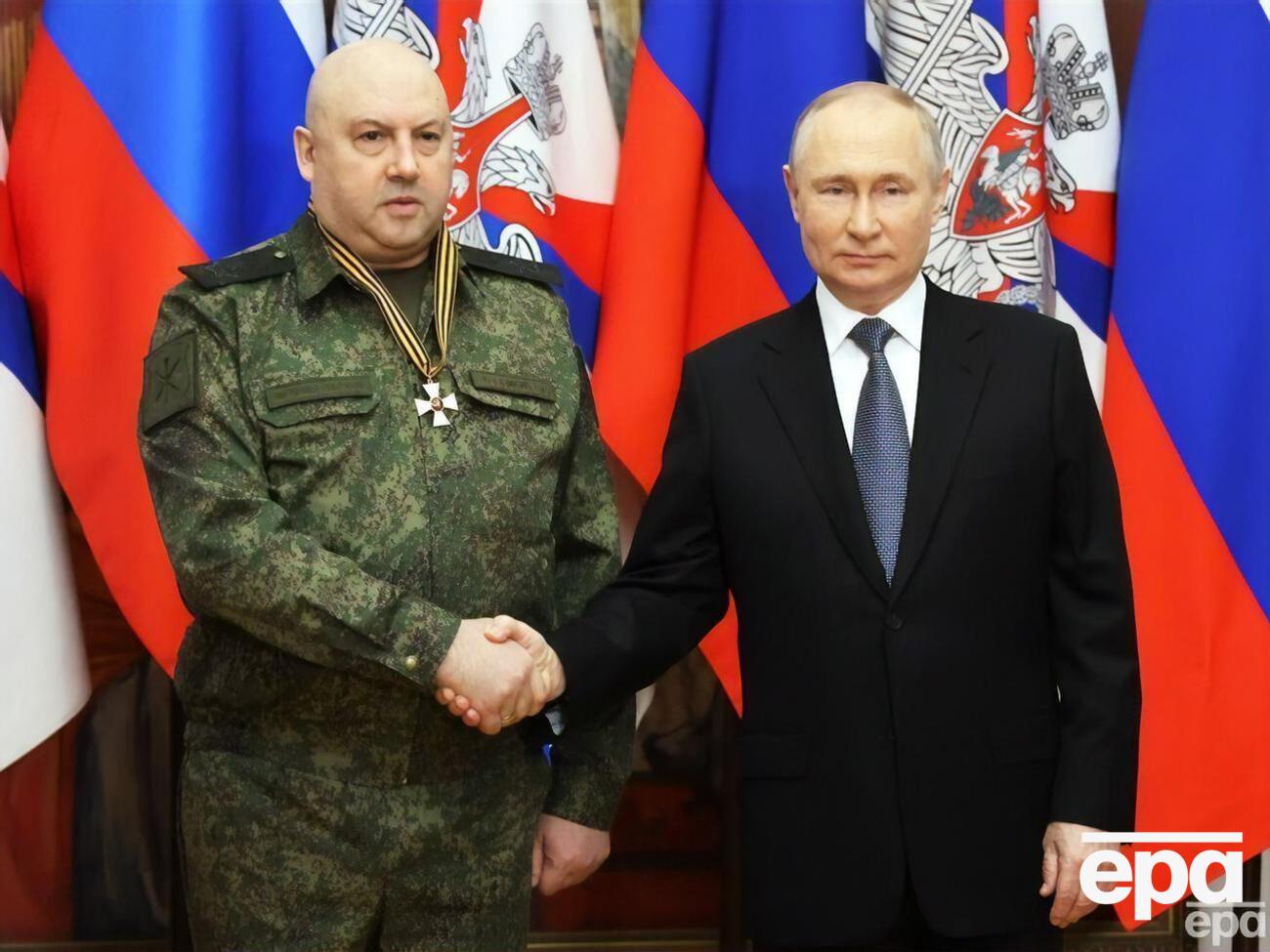 Путин не отказывается от цели уничтожить Украину, считает Шустер