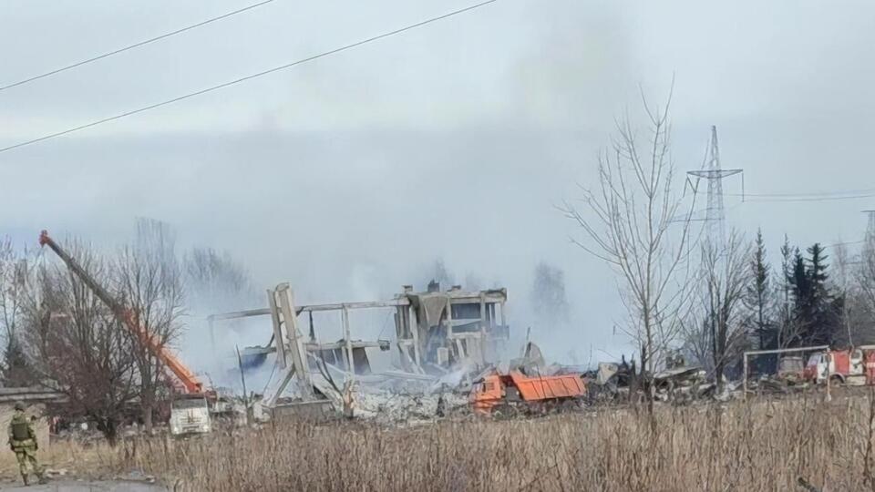 Здание ПТУ-19 в оккупированной Макеевке получило сильные разрушения, отметили росСМИ