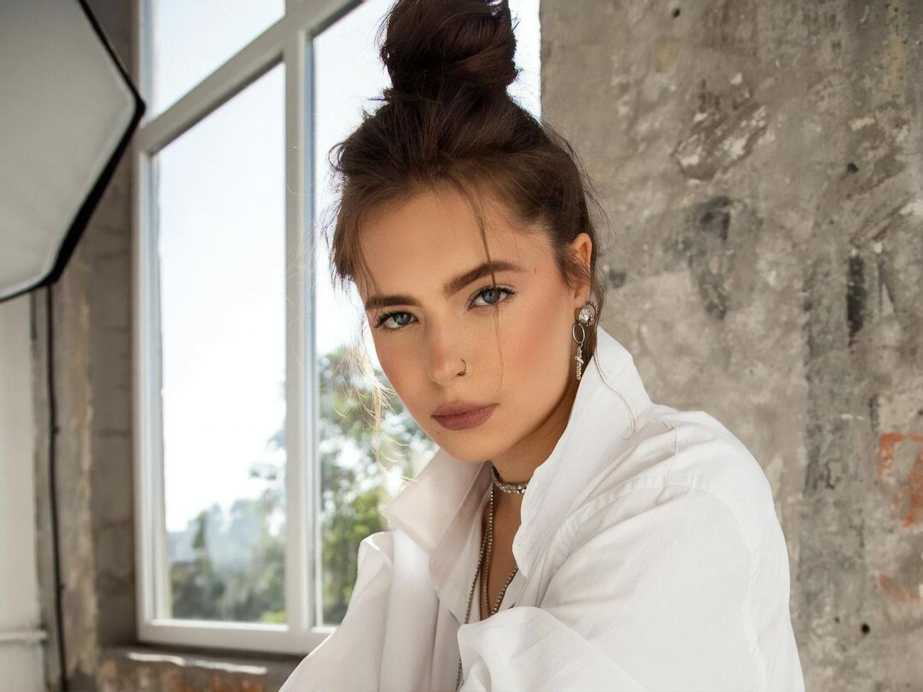 Донька Кравець повернулася до Києва з Варшави