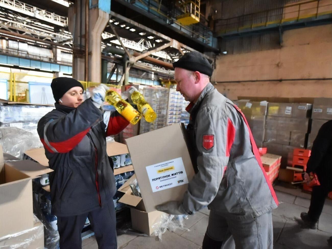 Щоб захистити українців під час продовольчої кризи, проєкт почав купувати харчові продукти й засоби гігієни і доправляти їх у прифронтові регіони