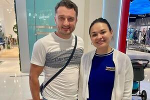 Фото с дочерью Шойгу, предположительно, сделанное в ОАЭ, опубликовал российский политик