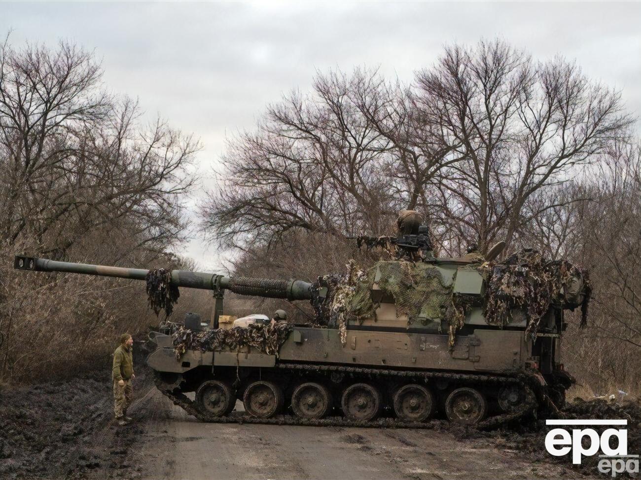 ВСУ держат оборону Соледара, подчеркивают военные