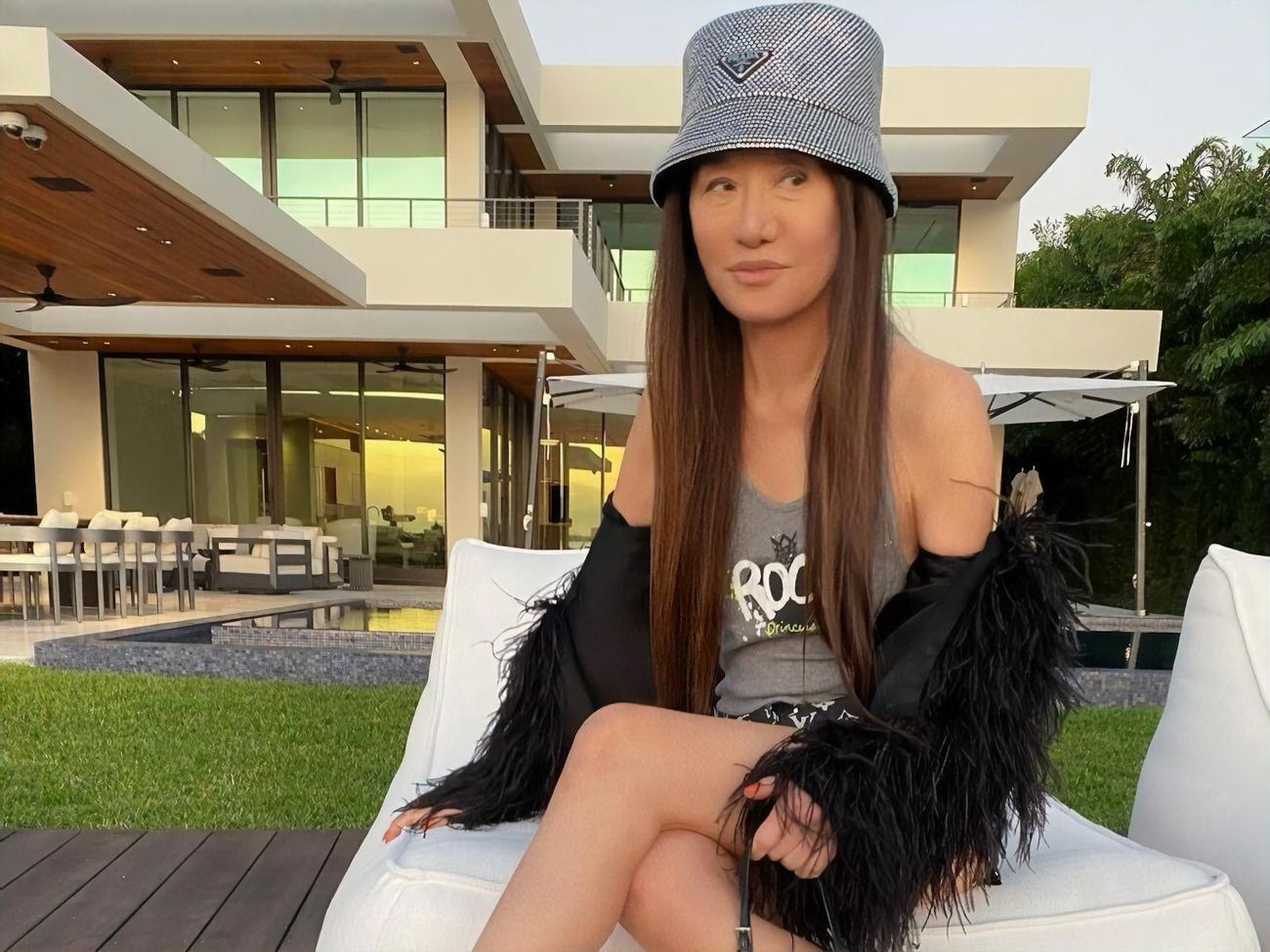 Вонг народилася 1949 року в Нью-Йорку