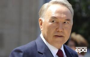 Конституционный суд Казахстана признал закон об "отце нации" неконституционным. Этим статусом и соответствующими привилегиями в Казахстане был наделен Назарбаев