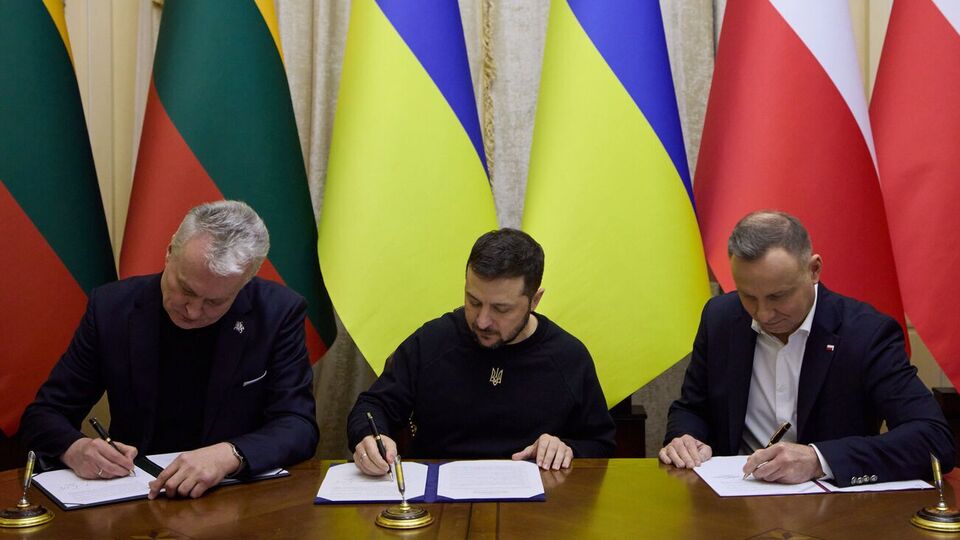 Президенти зустрічалися у Львові