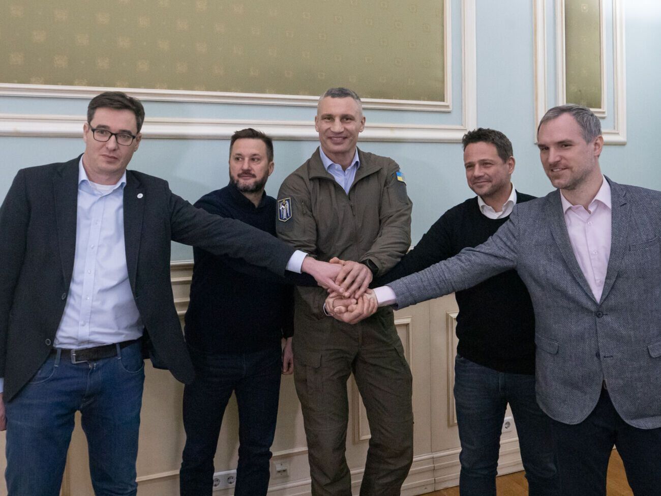 Кличко показал мерам четырех европейских городов&nbsp;разрушенные от российских обстрелов здания