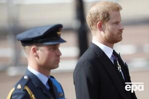 Принц Гарри младше брата на два года