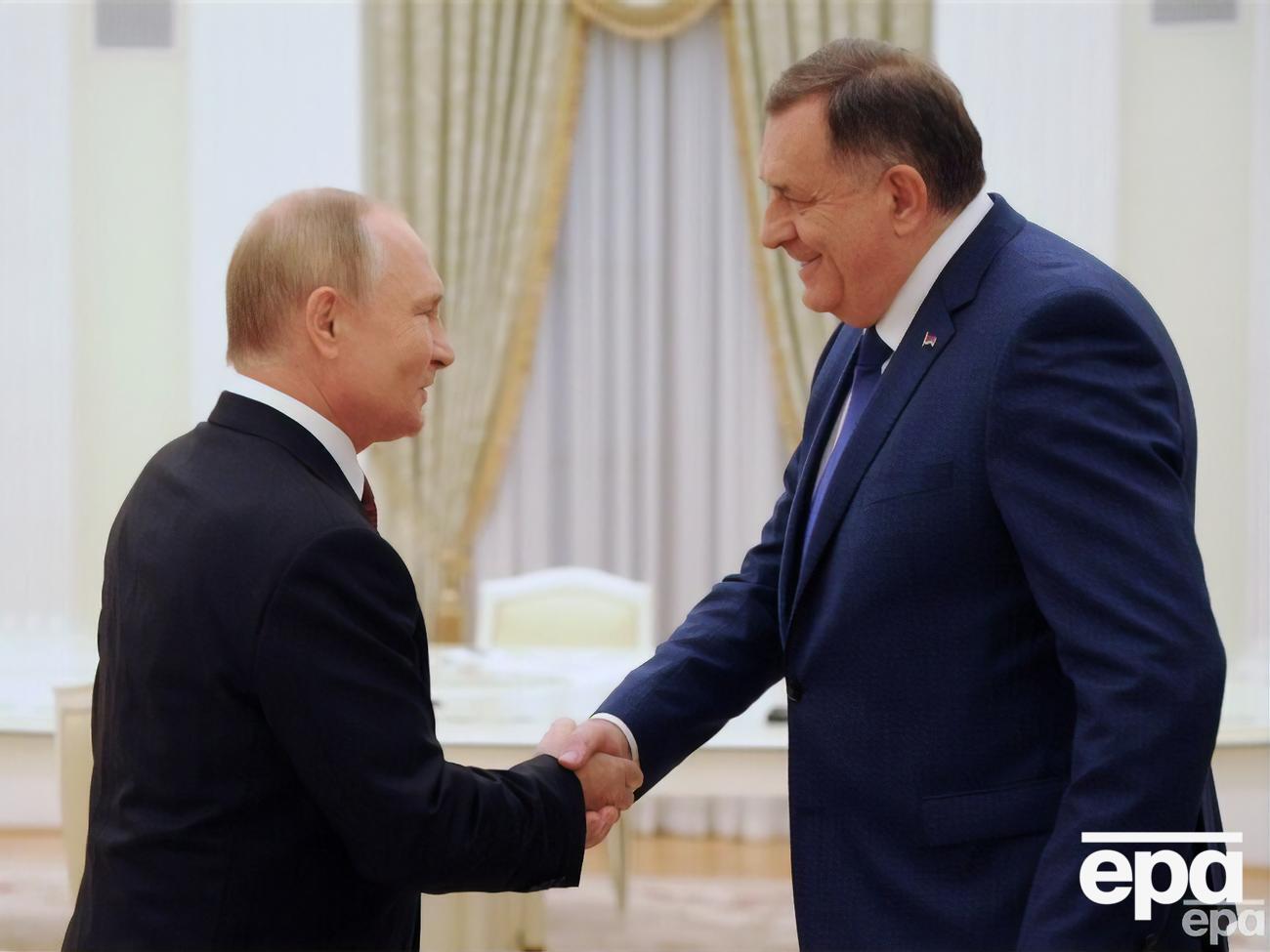 Додика (на фото справа) и Путина украинец сравнил с террористами