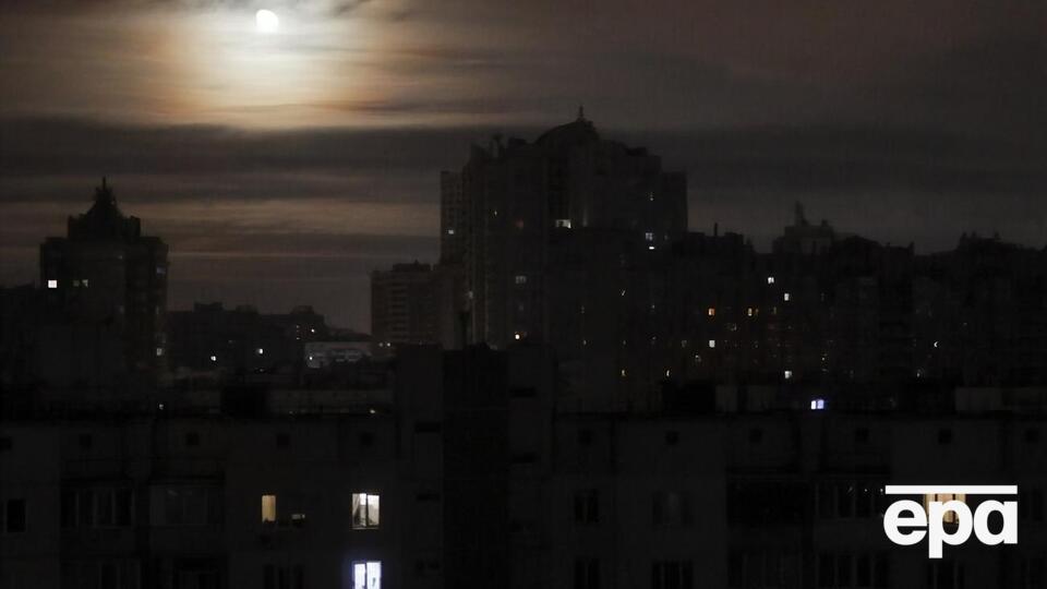 40% всей электроэнергии, которая подается на Киев, идет на объекты критической инфраструктуры, остальную распределяют между бытовыми потребителями