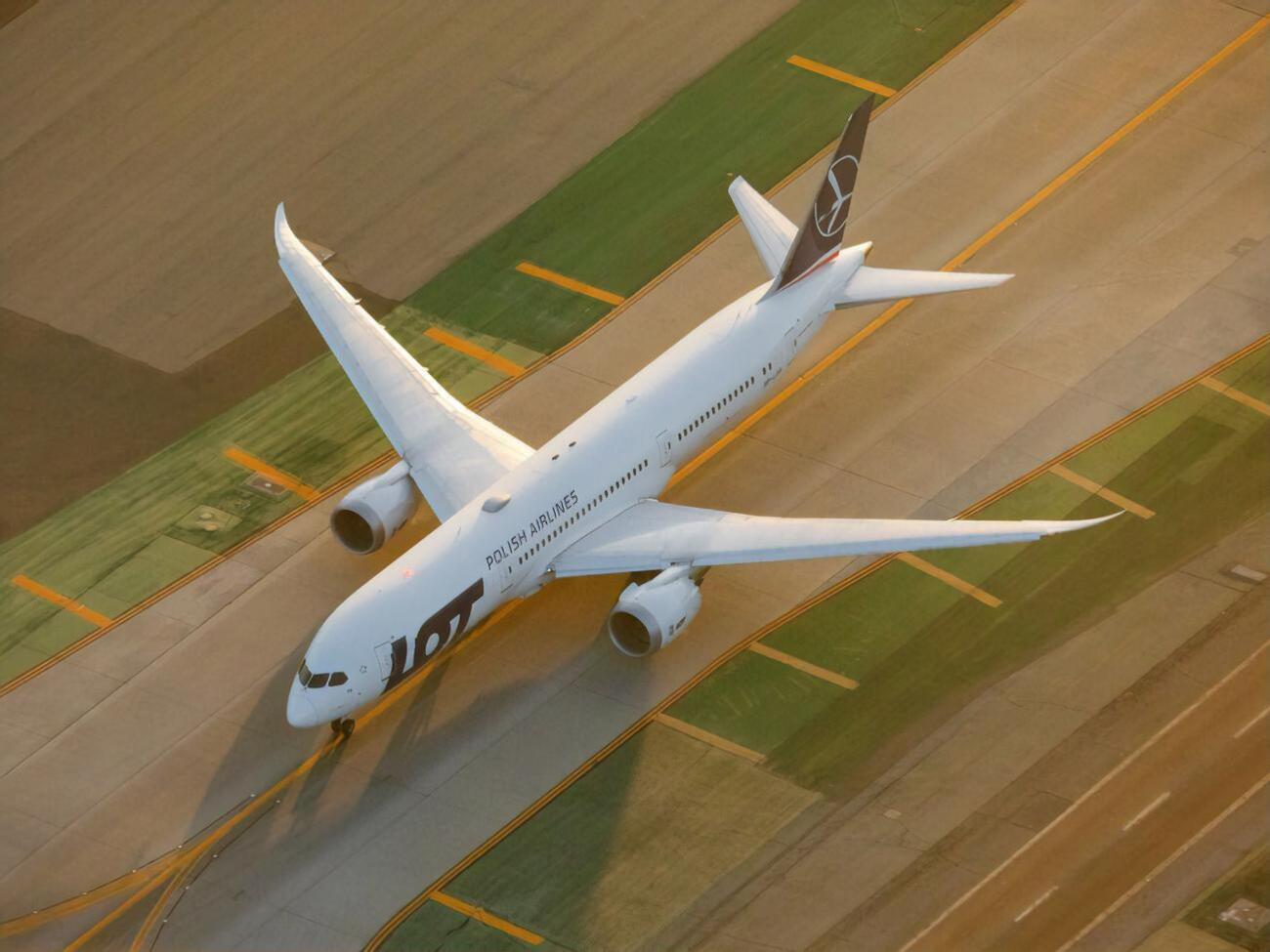 11 января на два часа запретили совершать гражданские полеты из-за сбоя в системе