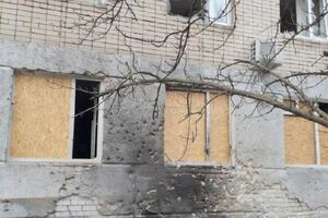 Противник открывал огонь из артиллерии, реактивных систем залпового огня, минометов и танков