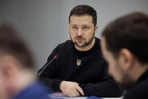 Зеленский: Подразделения, защищающие Бахмут и Соледар, будут обеспечиваться боеприпасами и всем необходимым оперативно и бесперебойно