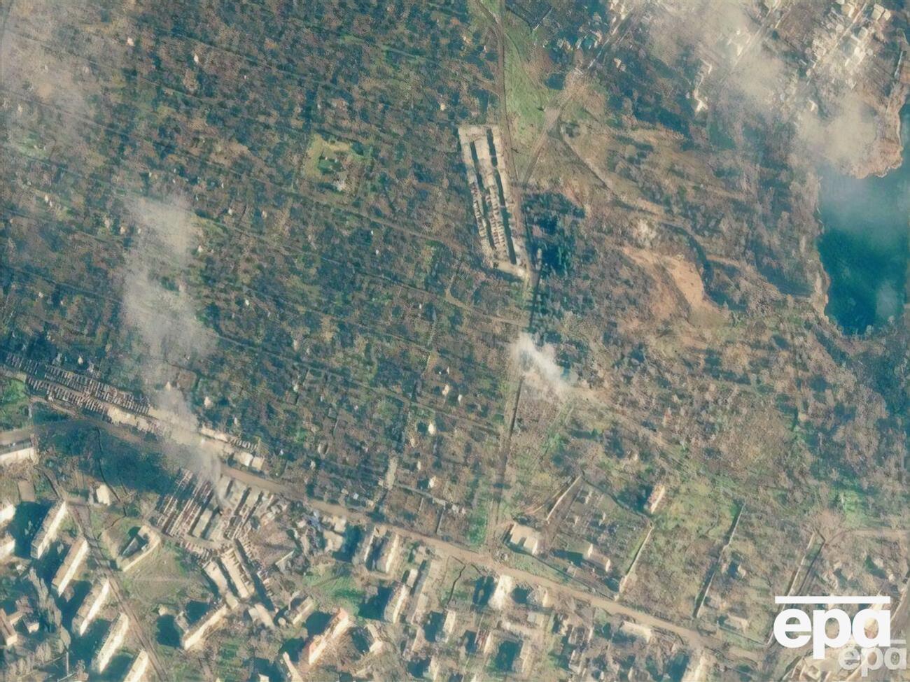 Ракетные войска и артиллерия ВСУ сосредоточили свои усилия, чтобы выбить оккупантов из Соледара, отметил Череватый