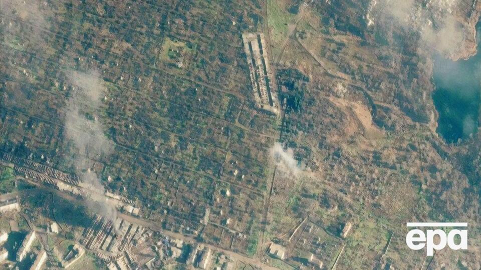 Ракетные войска и артиллерия ВСУ сосредоточили свои усилия, чтобы выбить оккупантов из Соледара, отметил Череватый