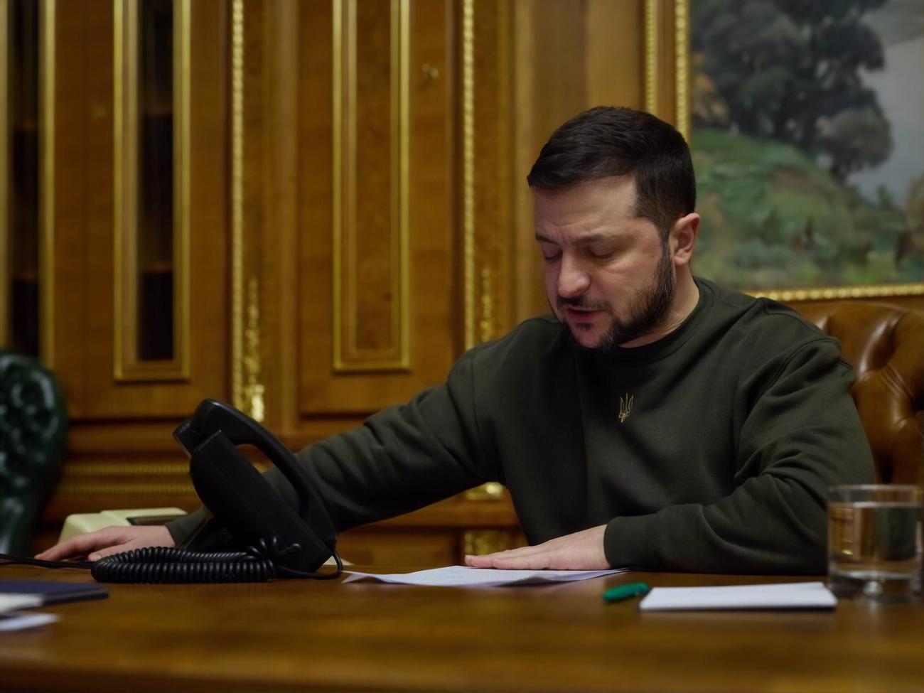 Зеленский и Беттель говорили по телефону