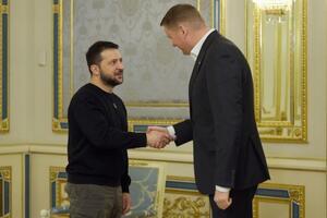 Зеленский отметил, что политическая, гуманитарная и оборонная поддержка Украины со стороны Латвии важна для Украины