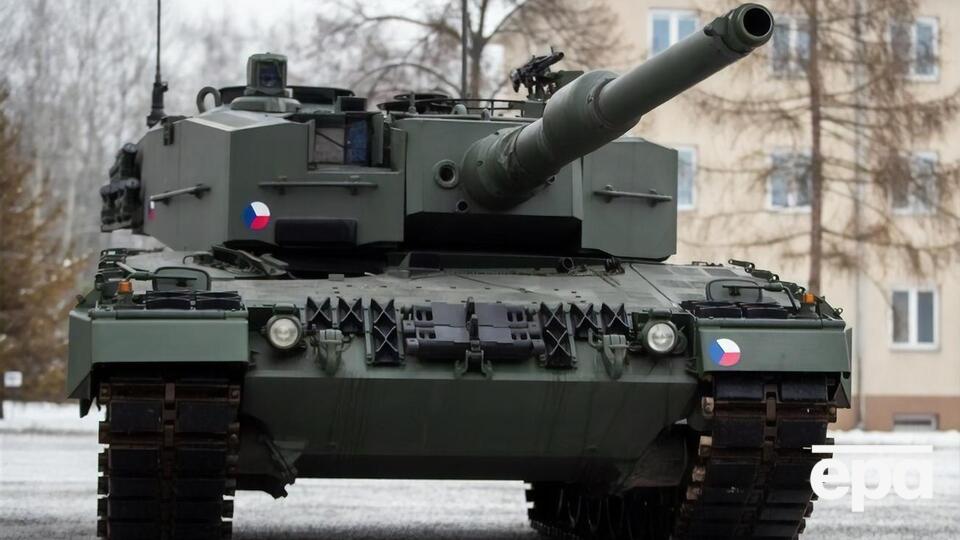 11 січня стало відомо про рішення Польщі передати роту танків Leopard Україні