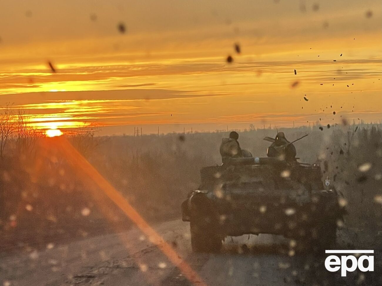 До апреля-мая в войне "все более-менее понятно", отметил Арестович