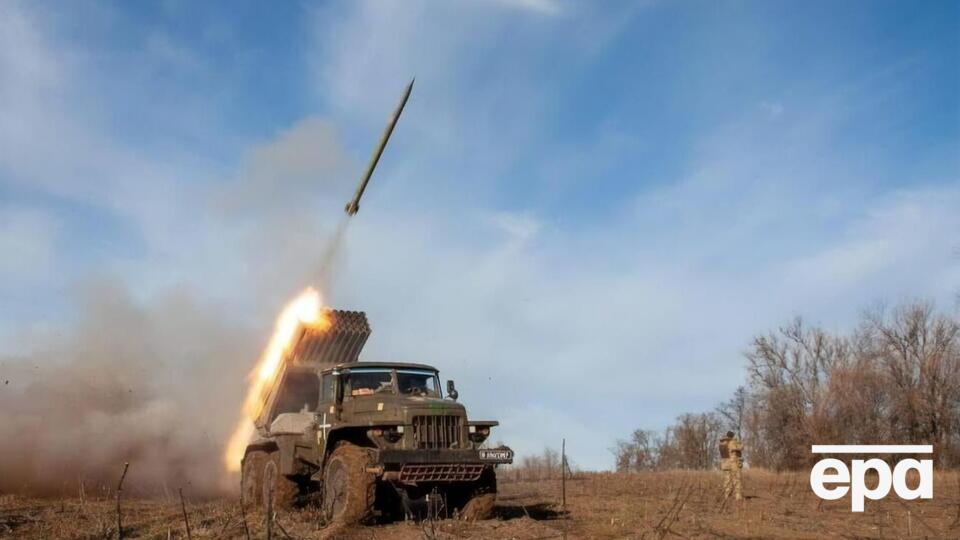 Ракетные войска и артиллерия накрыли огнем 12 районов с живой силой и военной техникой РФ