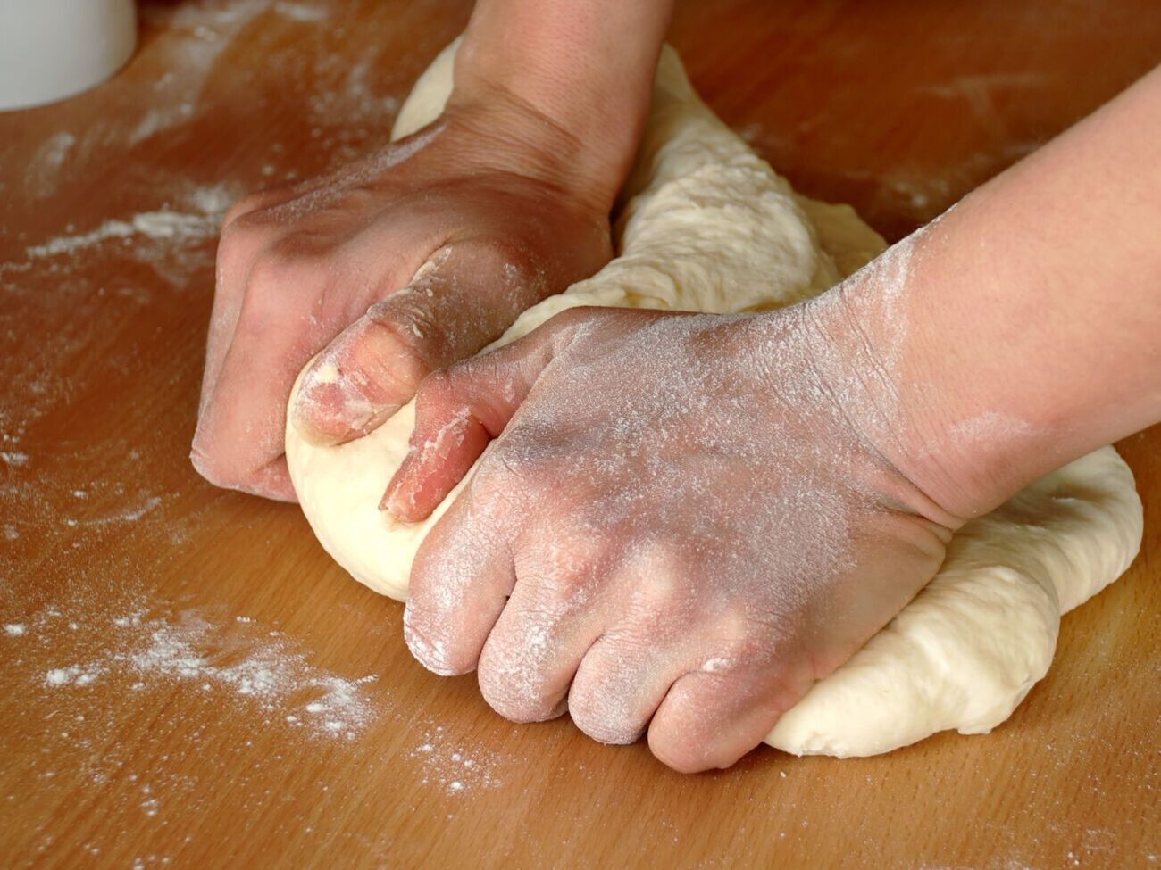 Хліб випікаємо в розігрітій до 180 &deg;С духовці протягом 50 хвилин