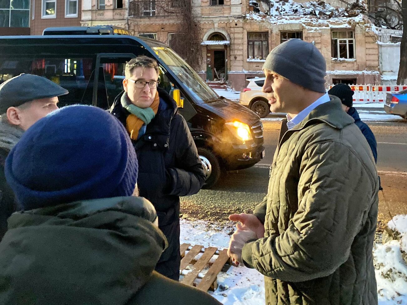 Мэр Будапешта (на фото в очках) вместе с коллегами из Варшавы, Праги и Братиславы встретился с Кличко