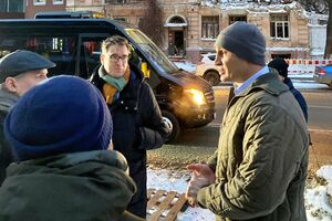 Мэр Будапешта (на фото в очках) вместе с коллегами из Варшавы, Праги и Братиславы встретился с Кличко