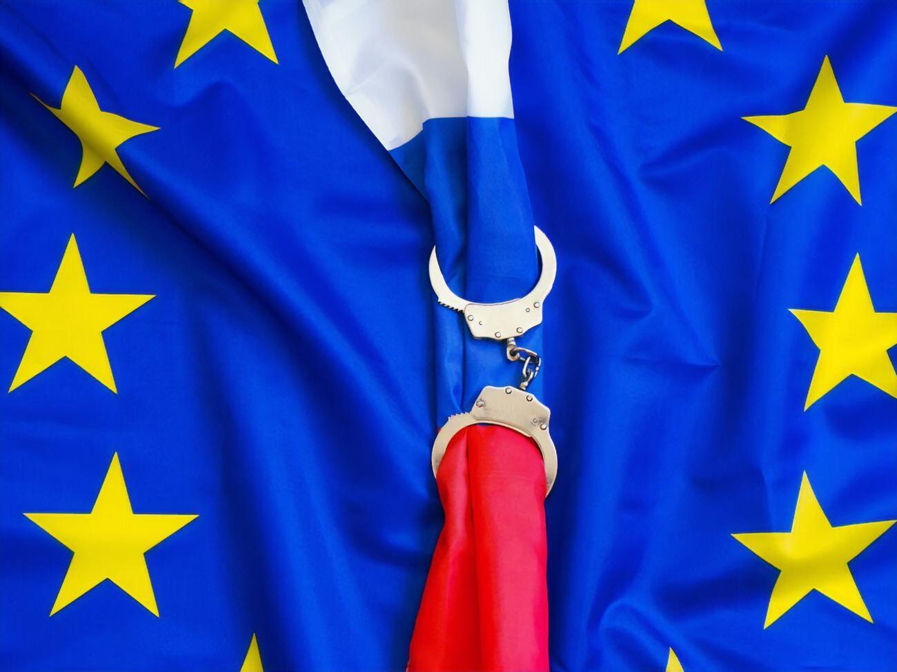 Новые санкции против РФ хотят принять до 24 февраля