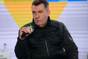 Жоден депутат від ОПЗЖ "не має морального права" перебувати у Верховній Раді України, зазначив Данілов