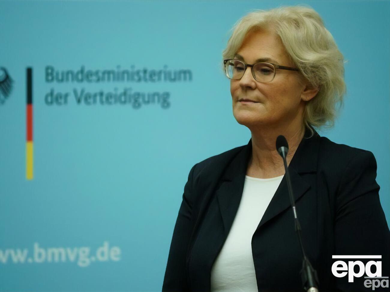 Ламбрехт обіймає посаду міністра оборони Німеччини з 2021 року