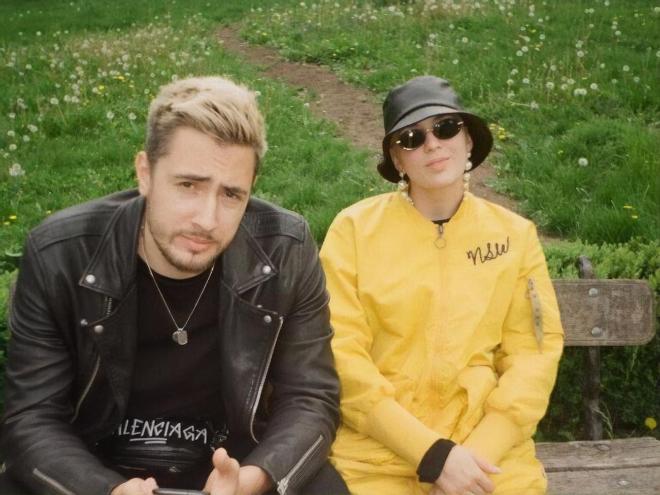 Ни Maruv, ни ее муж публично не осудили нападение РФ на Украину