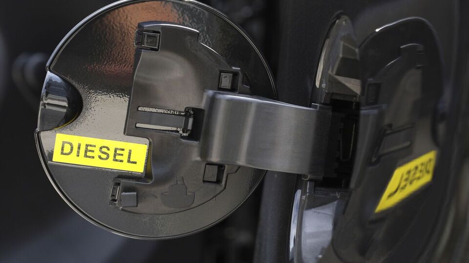 5 февраля начнут действовать санкции ЕС против российских нефтепродуктов