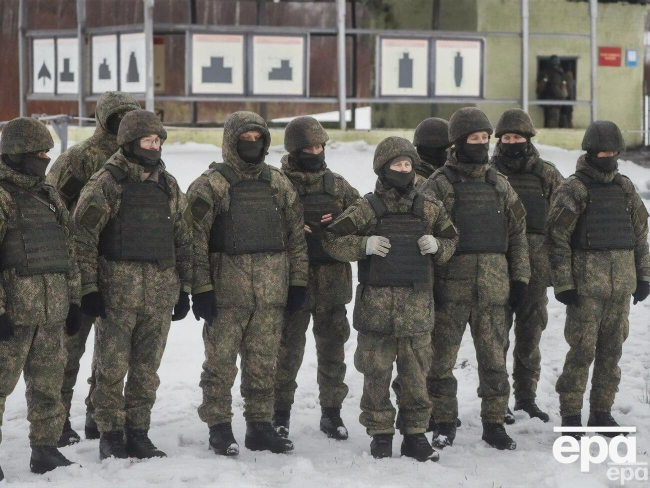 Россияне пополняют оккупационную армию и не бунтуют. Это расстраивает Шейтельмана