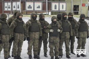 Россияне пополняют оккупационную армию и не бунтуют. Это расстраивает Шейтельмана