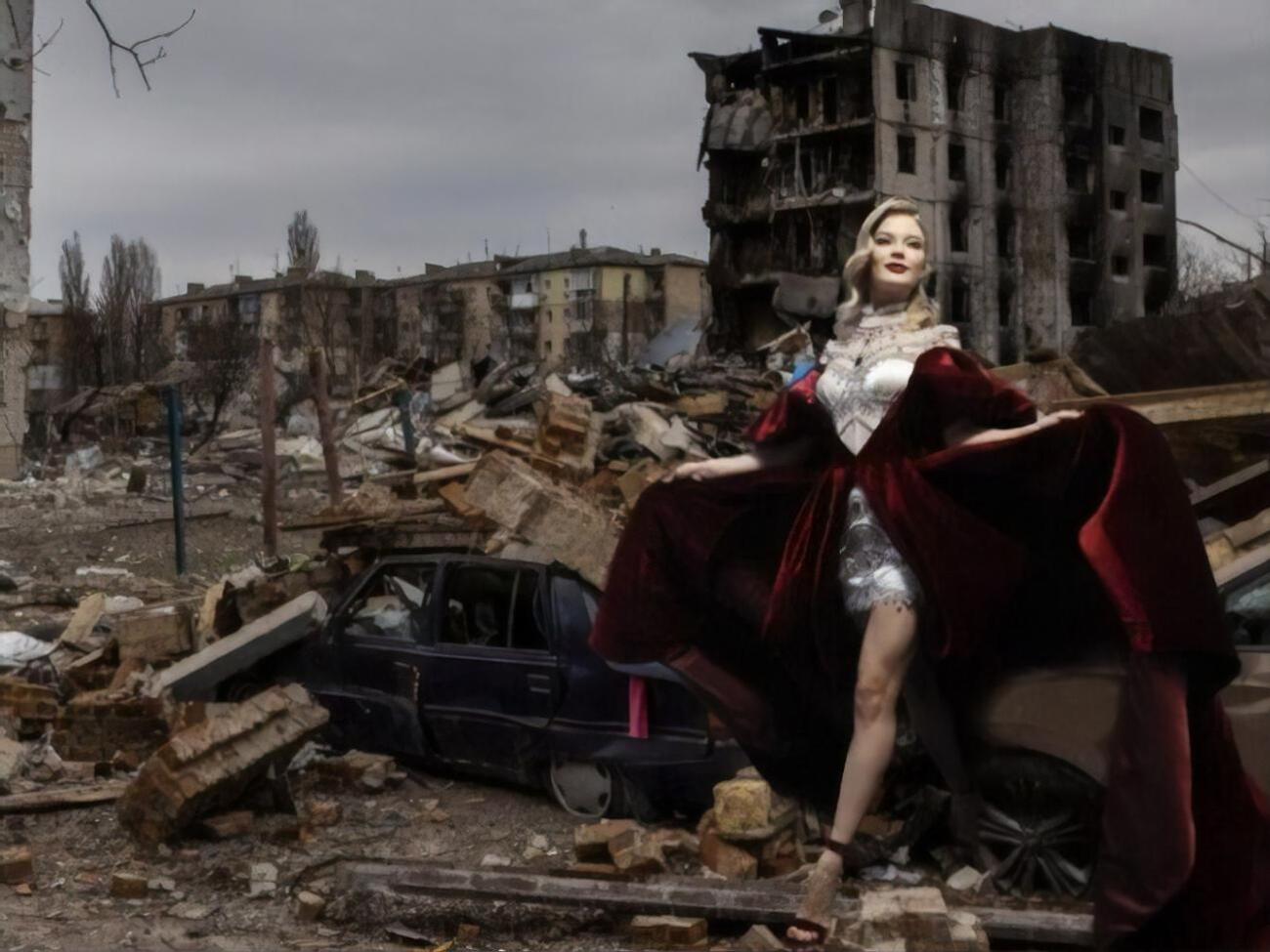 В сети тиражируют изображение Линниковой на фоне разрушенных оккупантами мирных украинских городов
