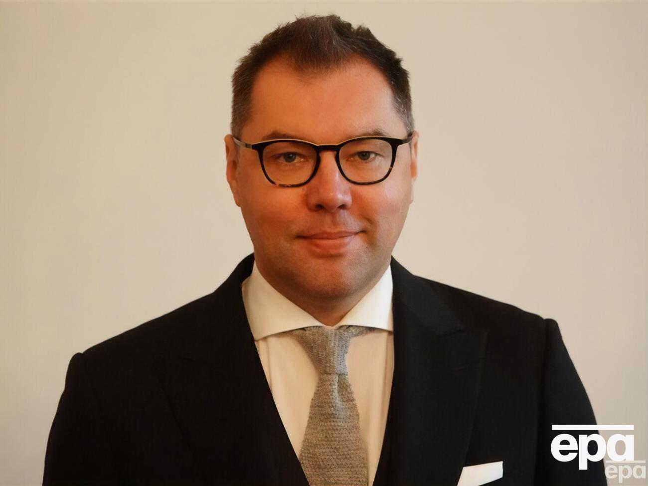 Как сказал Макеев, немецкие танки "помогут нам освободить больше территории и там будет меньше зверств, совершаемых россиянами"