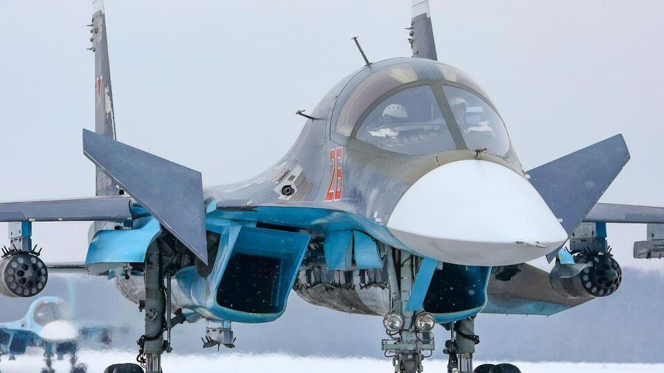 Четыре Су-34 приземлились на аэродроме Барановичи 15 января, проинформировал "Беларускі Гаюн"