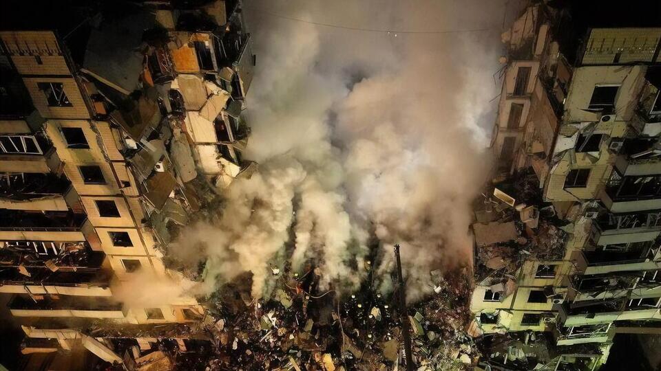 Завалы разбирают круглосуточно