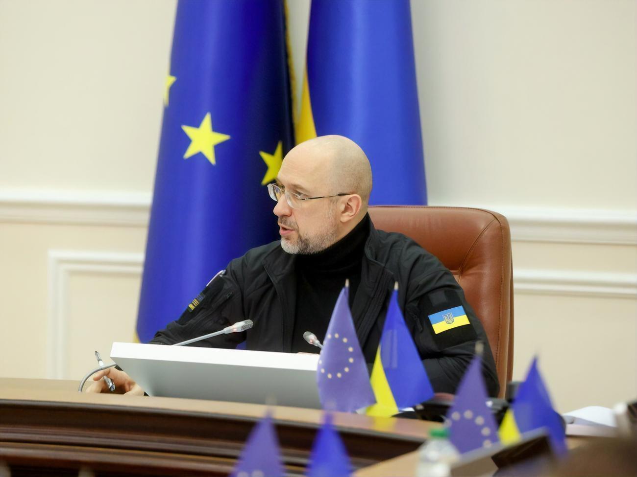 Перший транш макрофіну від ЄС допоможе Україні підтримувати макроекономічну стабільність, зазначив Шмигаль