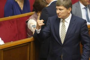 За даними ЗМІ, Герасимов володіє віллою в Іспанії на узбережжі Середземного моря, але не задекларував її