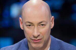 Гордон: Певица ртом Чичерина и Шариков. Мне кажется, что они родственники?