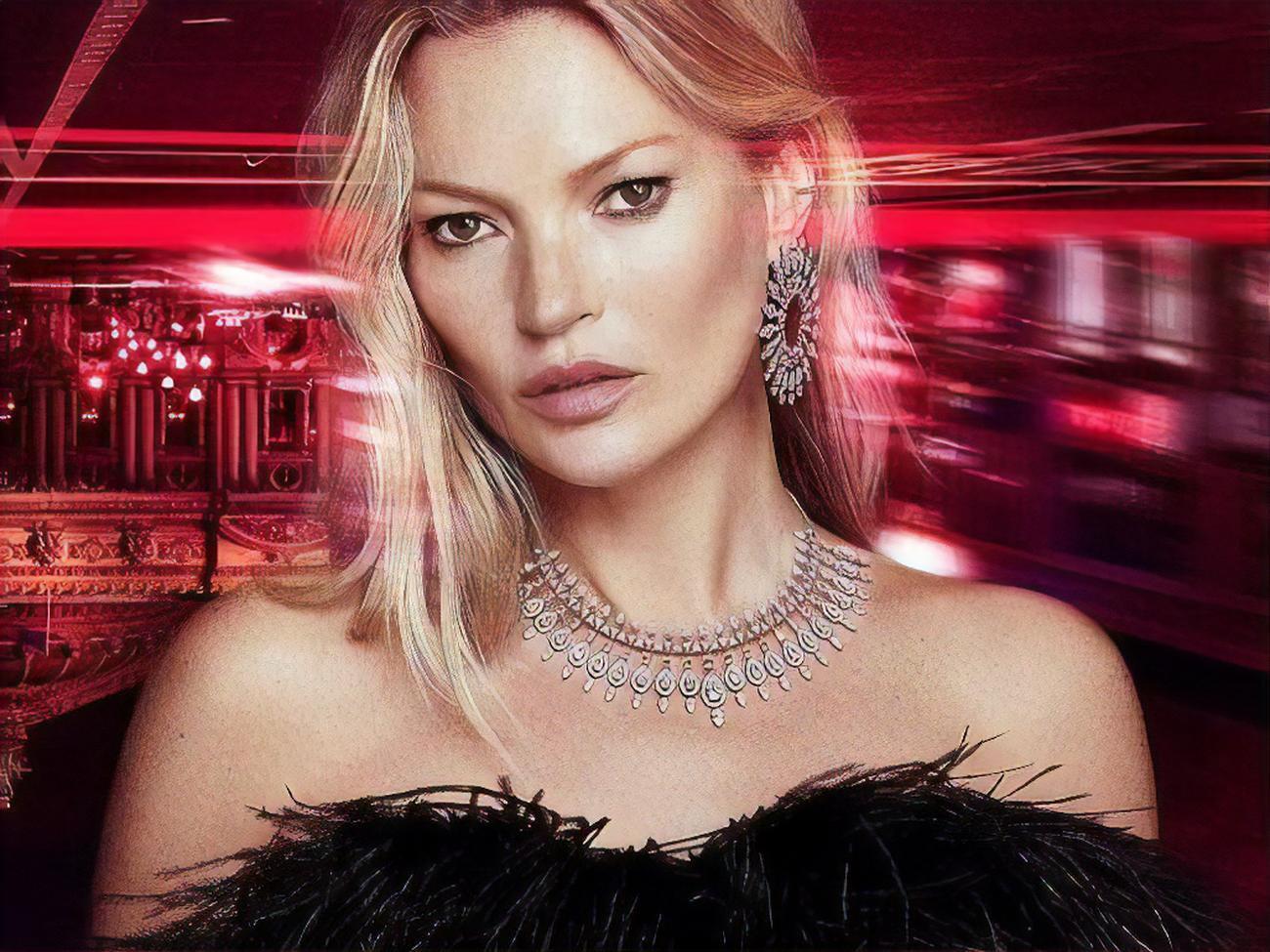 Мосс 16 января исполнилось 49 лет