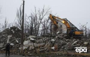 Российские оккупанты продолжают сносить в Мариуполе целые районы