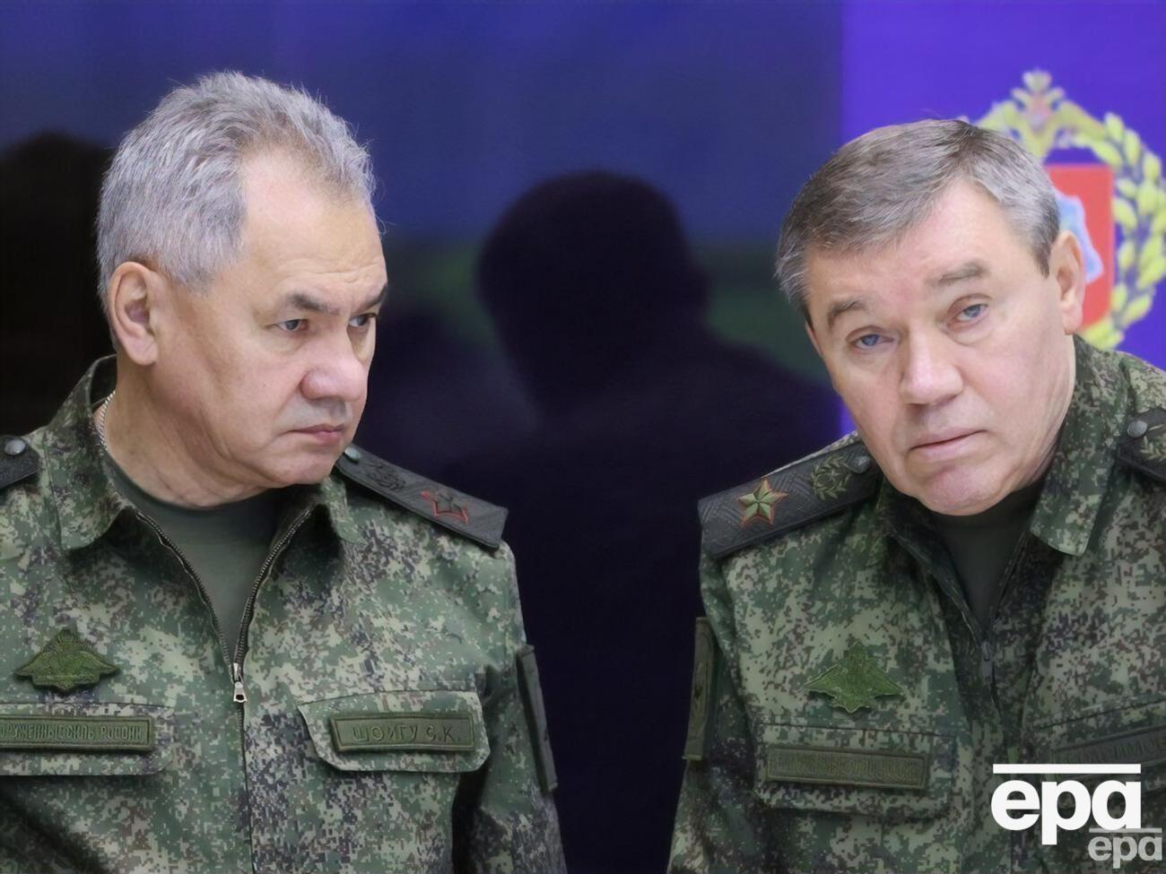 По словам Шойгу (слева), реформа армии потребует компетентных решений командования
