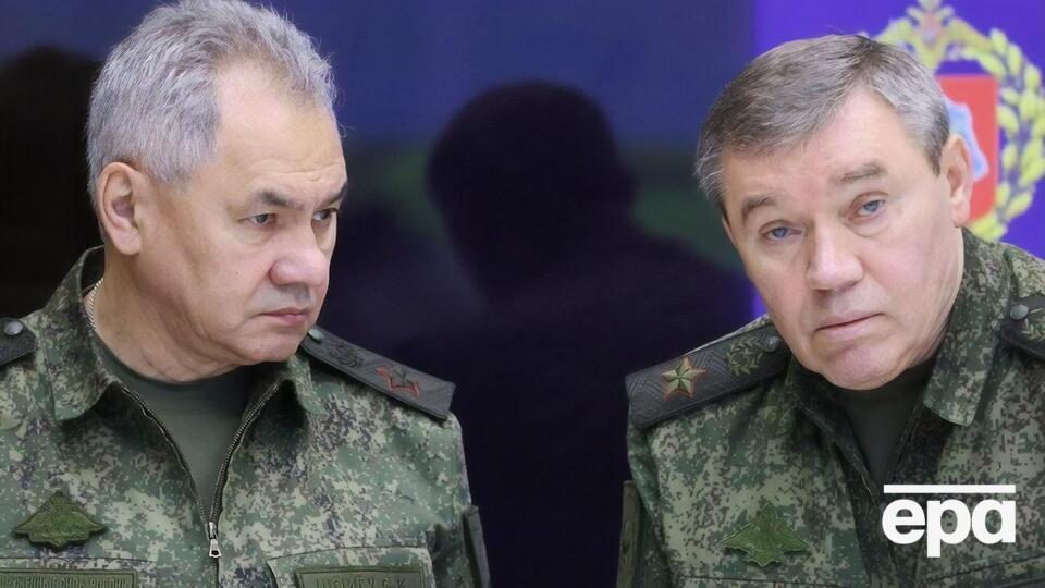 По словам Шойгу (слева), реформа армии потребует компетентных решений командования