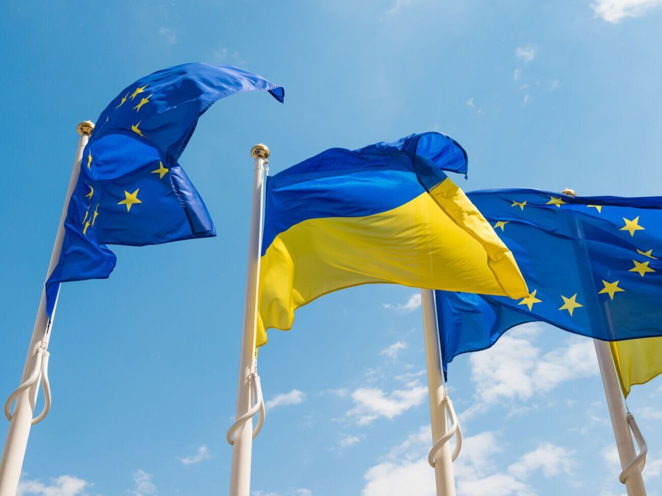 Україна підписала меморандум із Європейським союзом про виділення &euro;18 млрд макрофінансової допомоги 2023 року