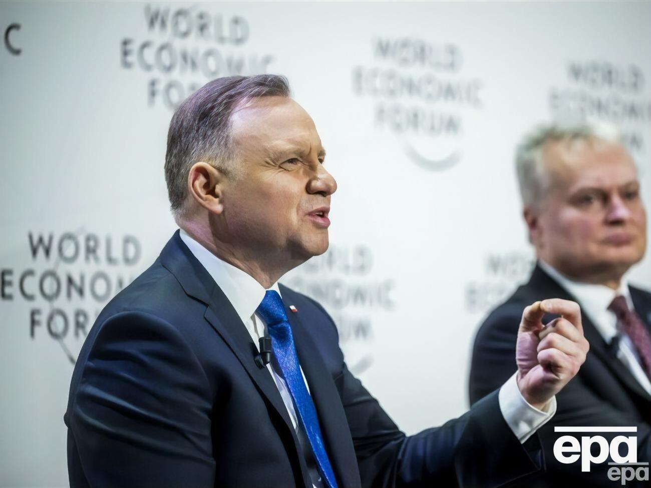 Президент України Володимир Зеленський неодноразово просив про військову підтримку, розповів Дуда (на фото)