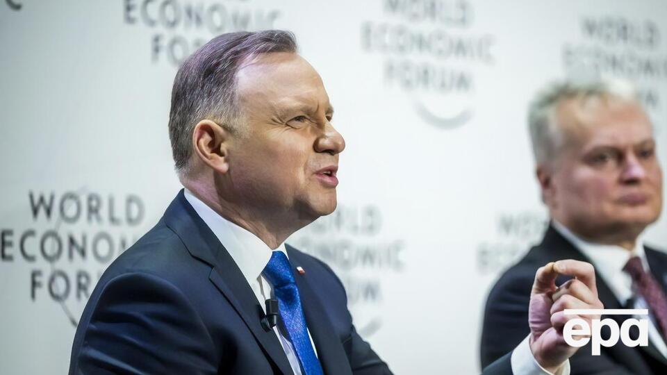 Президент України Володимир Зеленський неодноразово просив про військову підтримку, розповів Дуда (на фото)
