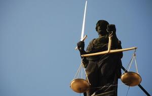 В суд ушли материалы уже по четырем нардепам