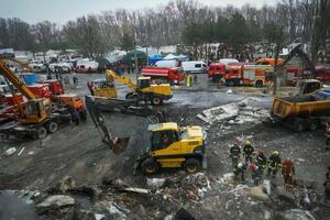 В результате атаки по многоэтажке разрушены 72 квартиры и повреждены еще более 230